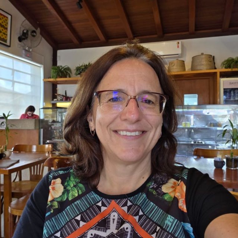 Carla Marques — Gestão Operacional e Financeira